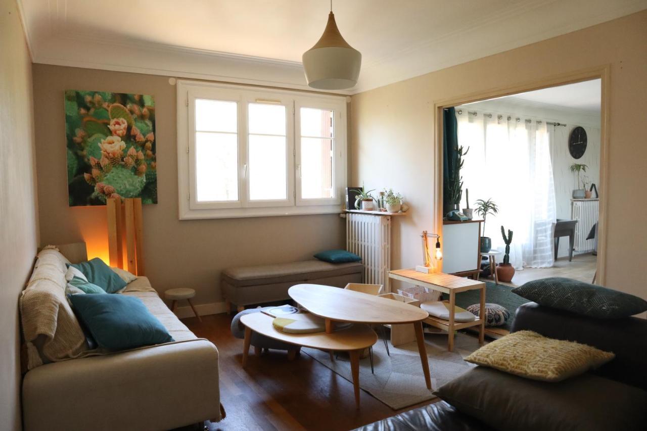 Chambre En Campagne A 15 Min Circuit ! Bed & Breakfast Change  ภายนอก รูปภาพ